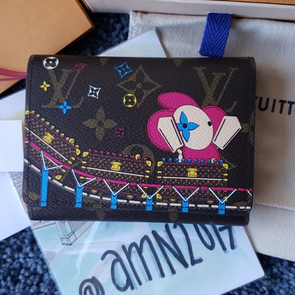 Louis Vuitton Victorine Wallet Exclusive Limited - Picture 2 of 10